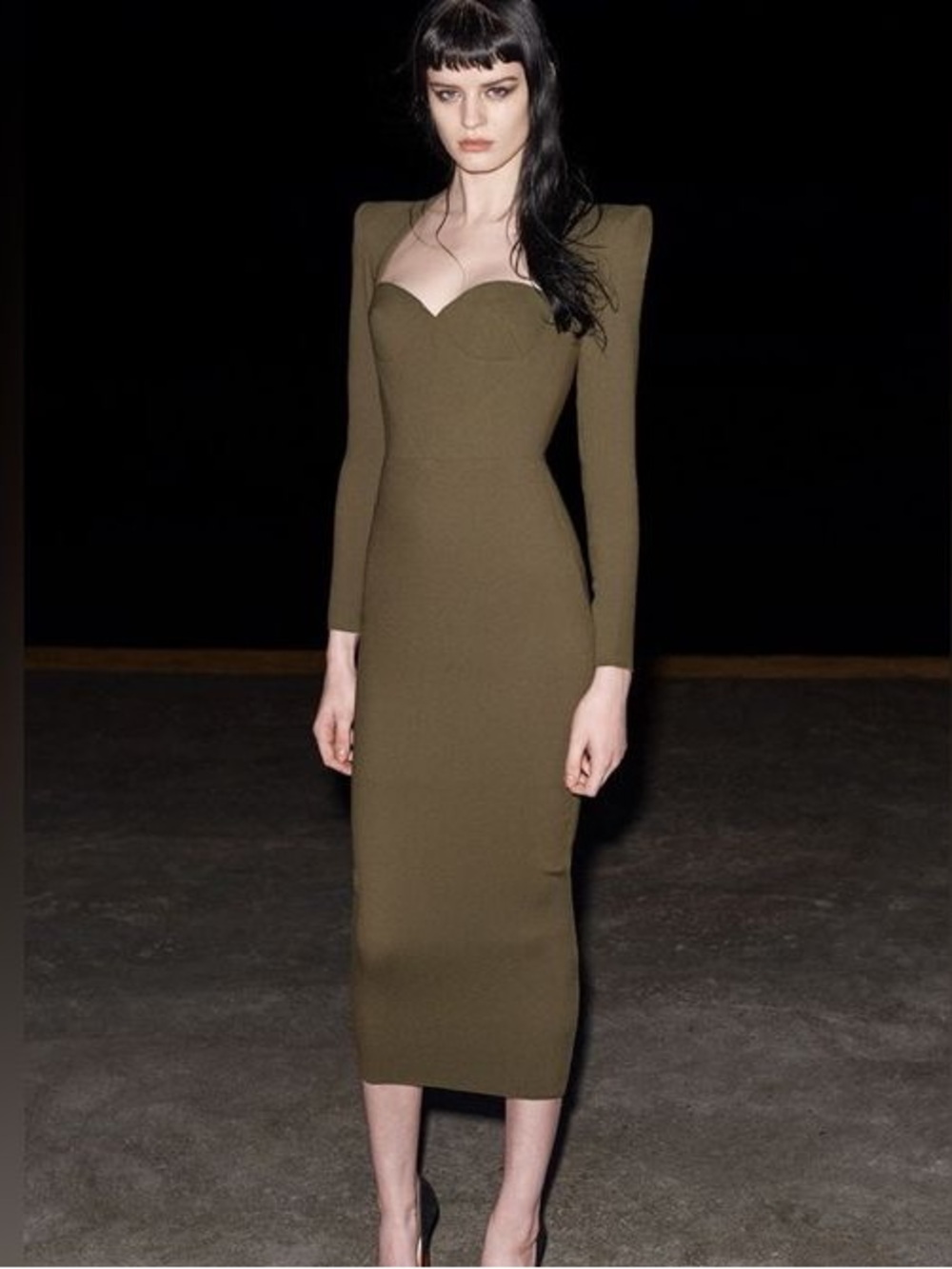 NWT ALEX PERRY Ambrose Bustier Crepe Sweetheart Portrait Khaki Midi Dress